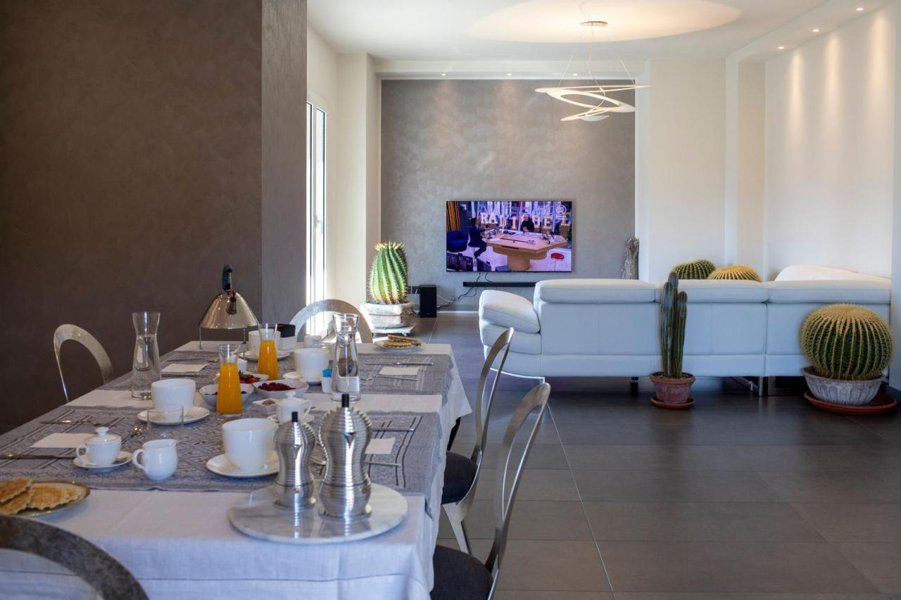 Silvia B&B Elegant House - Design Moderno, Accoglienza Esclusiva Paganica 외부 사진